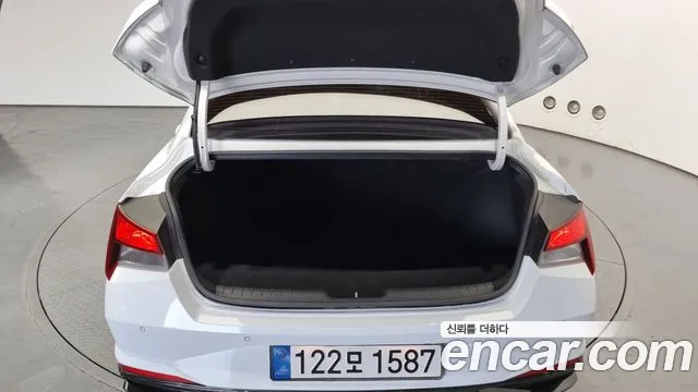 Hyundai Avante (CN7) 2022 Белый из Кореи, фото 2