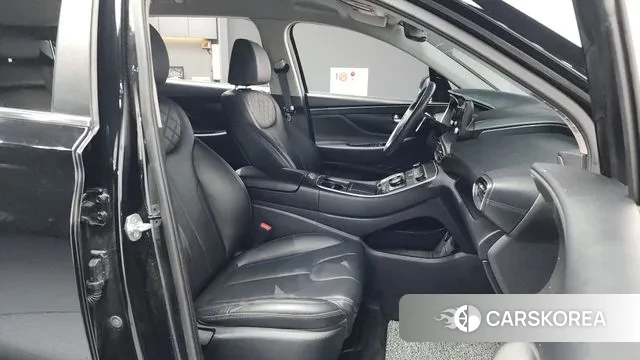 Hyundai The New Santa Fe 2021 Черный из Кореи, фото 2