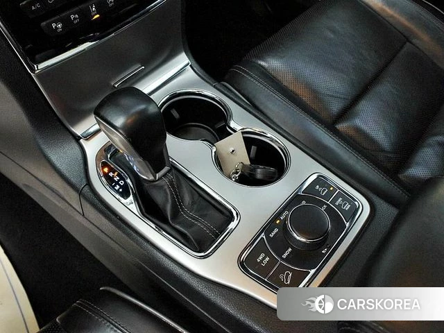 Jeep Grand Cherokee 2021 Черный из Кореи, фото 2
