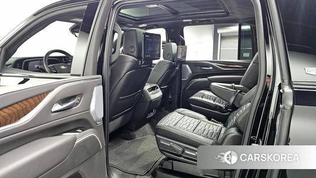 Cadillac Escalade 5th Generation 2023 Черный из Кореи, фото 2