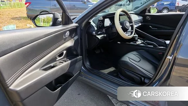 Hyundai The New Avante (CN7) 2024 Серебристо-серый из Кореи, фото 2