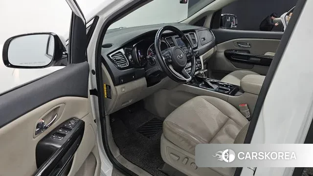 Kia The New Carnival 2018 Белый из Кореи, фото 2