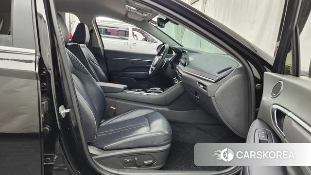 Hyundai Sonata (DN8) 2021 Черный из Кореи, фото 2