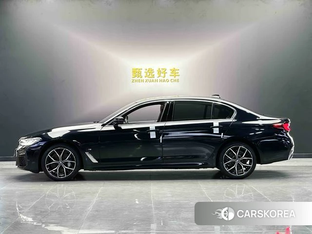 BMW 5 series 2021 Черный из Китая, фото 2