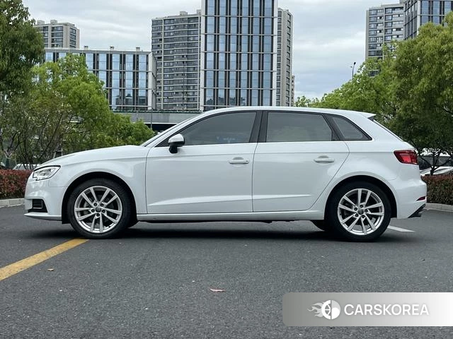 Audi A3 2020 Белый из Китая, фото 2