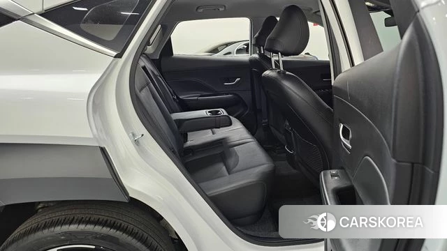Hyundai Kona (SX2) 2023 Белый из Кореи, фото 2