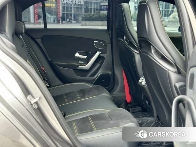 Mercedes-Benz Class A AMG (imported) 2026 Темно-серый из Китая, фото 2