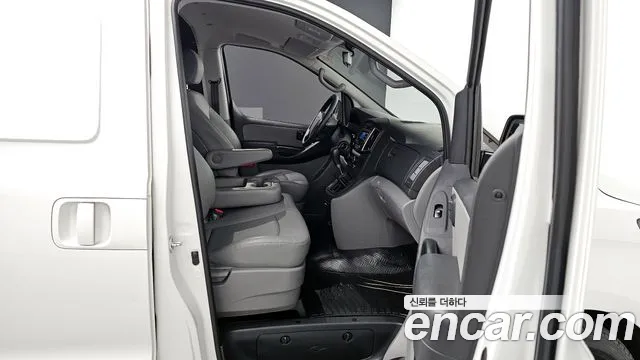 Hyundai The New Grand Starex 2021 Белый из Кореи, фото 2