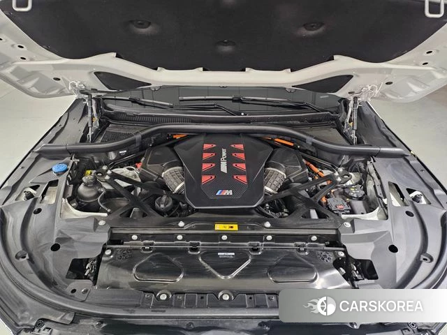 BMW XM (G09) 2023 Белый из Кореи, фото 2