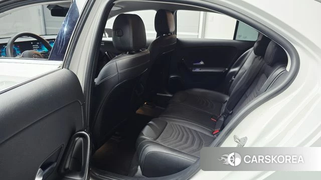 Mercedes-Benz A-Class W177 2020 Белый из Кореи, фото 2