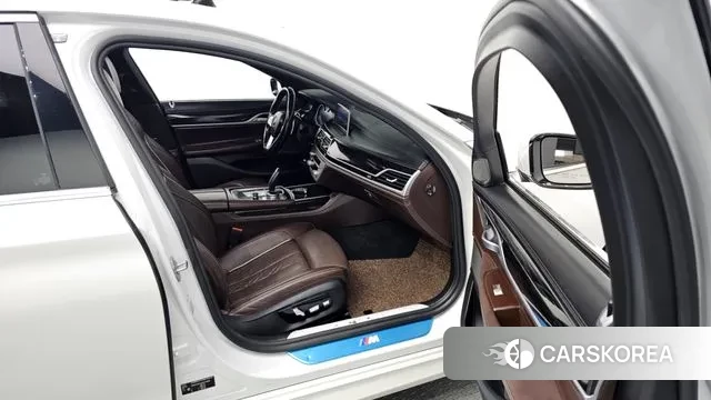 BMW 7 Series (G11) 2018 Белый из Кореи, фото 2