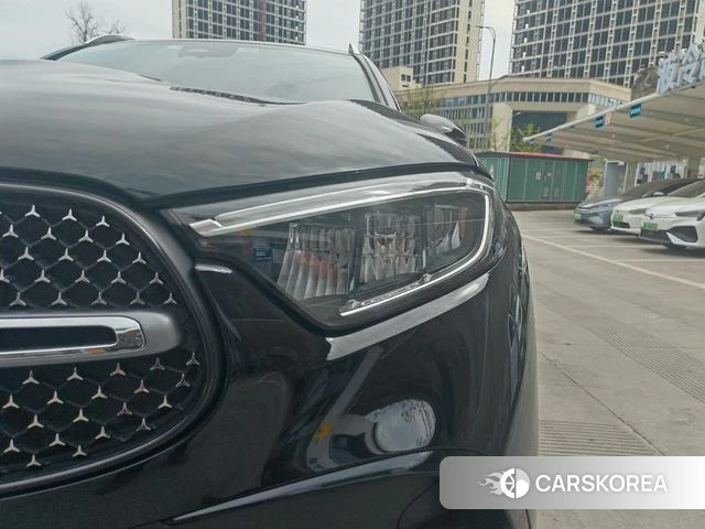 Mercedes-Benz GLC 2024 Черный из Китая, фото 2