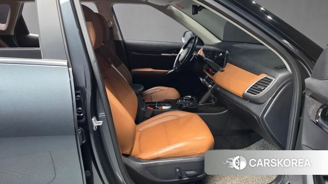 Kia The New Seltos 2023 Серый из Кореи, фото 2