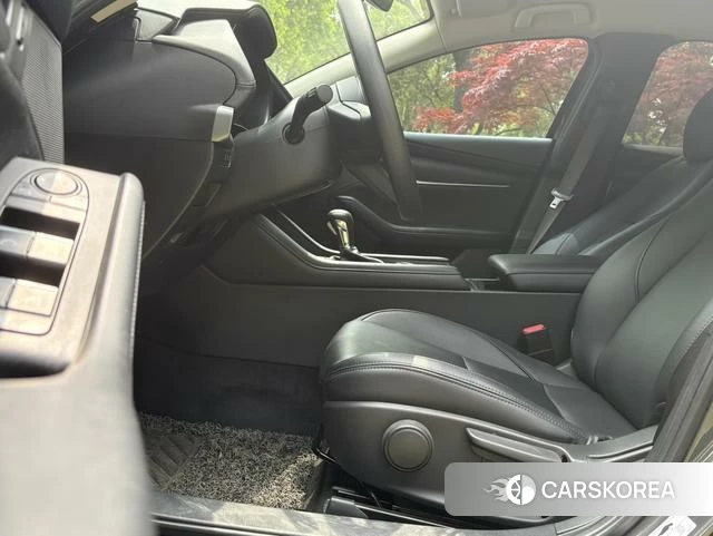 Mazda 3 Angkesaila 2021 Темно-серый из Китая, фото 2