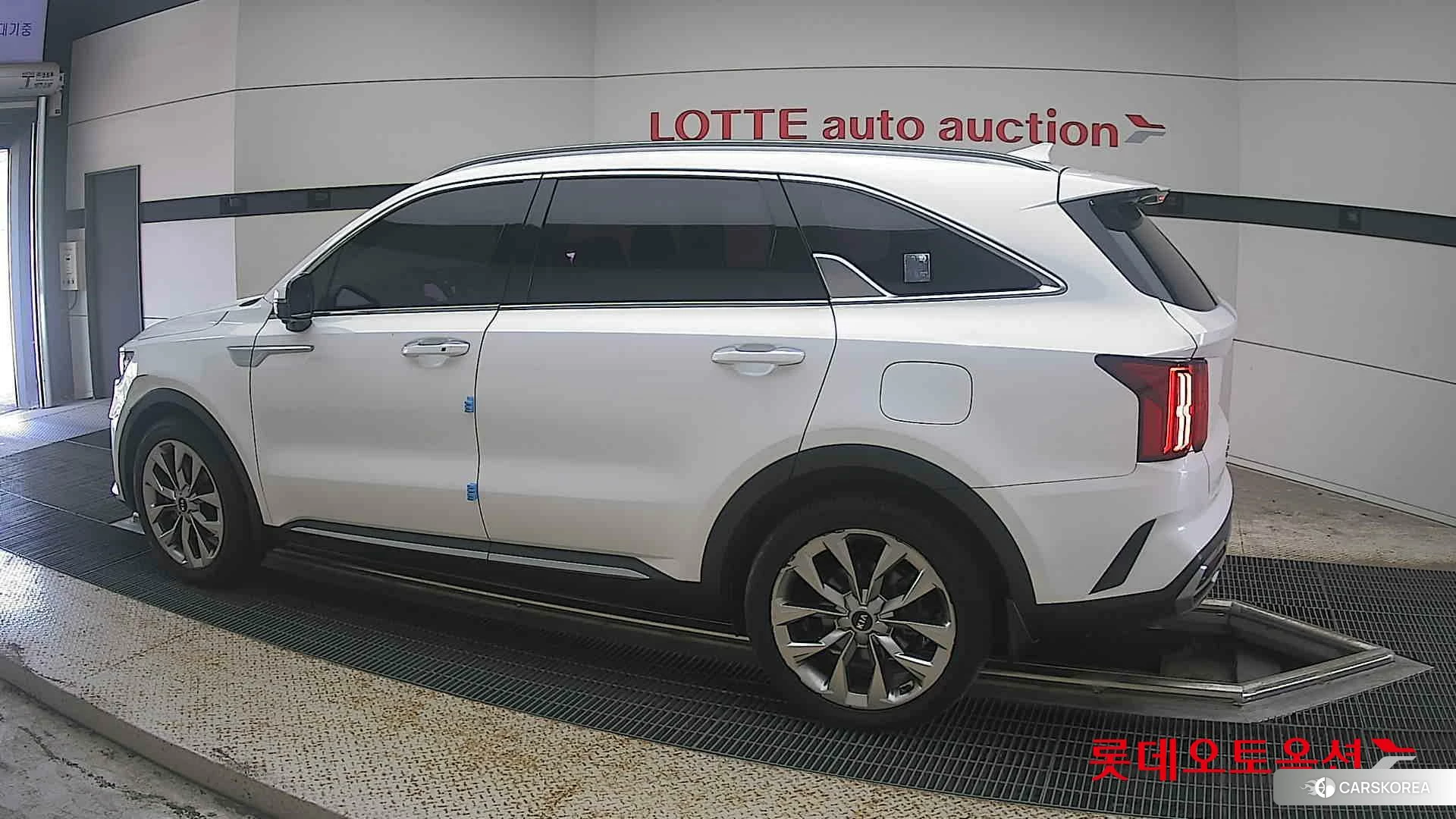 Kia Sorento 2021 Snow White Pearl (optional) из Кореи, фото 2