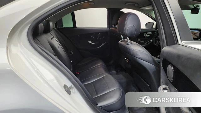 Mercedes-Benz C-Class W205 2019 Белый из Кореи, фото 2