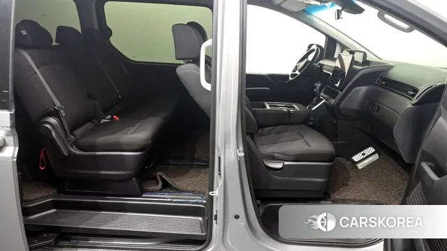 Hyundai Staria 2021 Серебряный из Кореи, фото 2