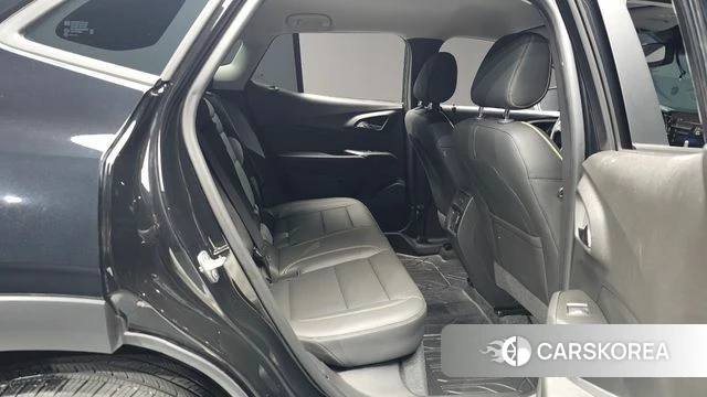 Chevrolet (GM Daewoo) Trax Crossover 2023 Черный из Кореи, фото 2