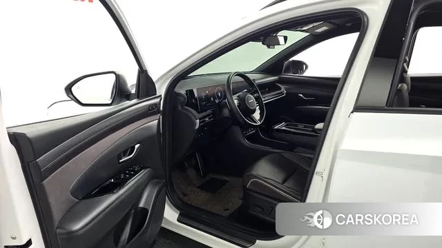 Hyundai The New Tucson (NX4) 2024 Белый из Кореи, фото 2