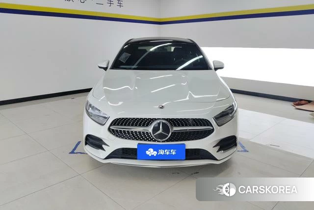 Mercedes-Benz Class A 2021 Белый из Китая, фото 2