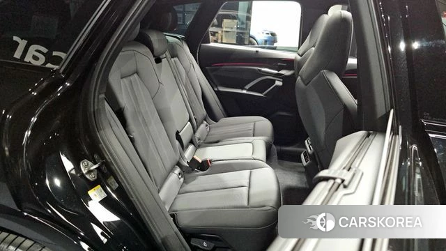 Audi Q5 (80A) 2025 Черный из Кореи, фото 2