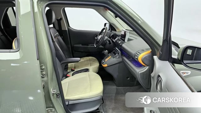 Hyundai Casper 2023 Зеленый из Кореи, фото 2