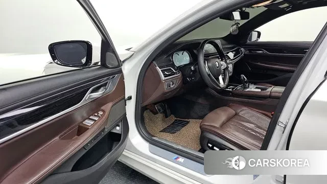 BMW 7 Series (G11) 2018 Белый из Кореи, фото 2
