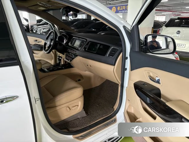 Kia The New Carnival 2018 Белый из Кореи, фото 2