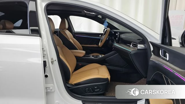 Kia K5 3rd generation 2022 Белый из Кореи, фото 2