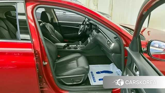 Genesis The New G70 2022 Красный из Кореи, фото 2