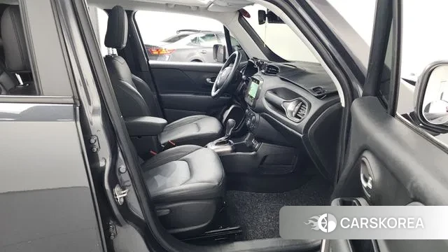 Jeep Renegade 2022 Серый из Кореи, фото 2