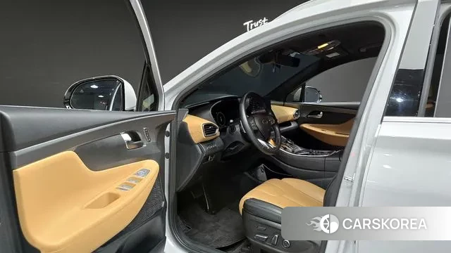 Hyundai The New Santa Fe 2021 Белый из Кореи, фото 2