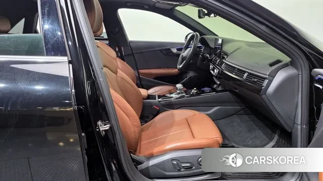 Audi A4 (B9) 2021 Черный из Кореи, фото 2