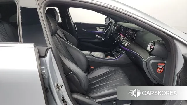 Mercedes-Benz CLS-Class C257 2022 Серебряный из Кореи, фото 2