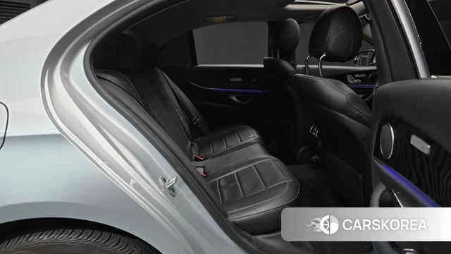 Mercedes-Benz E-Class W213 2019 Серебряный из Кореи, фото 2