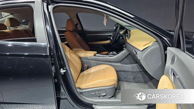 Hyundai Sonata (DN8) 2019 Черный из Кореи, фото 2