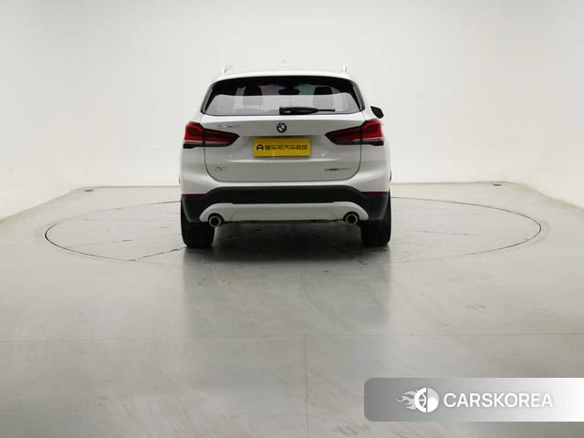 BMW X1 2020 Белый из Китая, фото 2