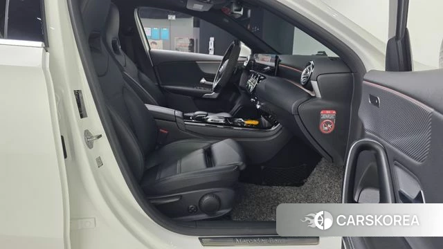 Mercedes-Benz A-Class W177 2020 Белый из Кореи, фото 2