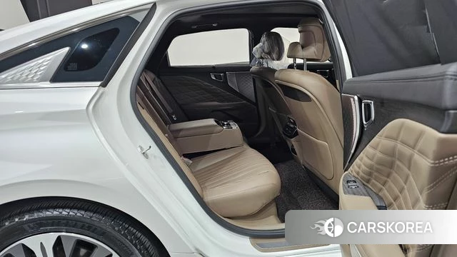 Kia K8 Hybrid 2023 Белый из Кореи, фото 2