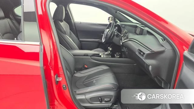 Lexus UX250h 2020 Красный из Кореи, фото 2