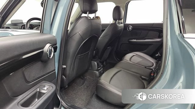 Mini Cooper Countryman 2021 Зеленый из Кореи, фото 2