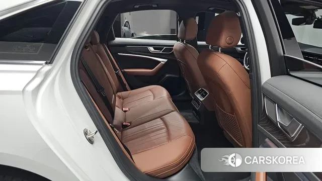 Audi A6 (C8) 2021 Белый из Кореи, фото 2