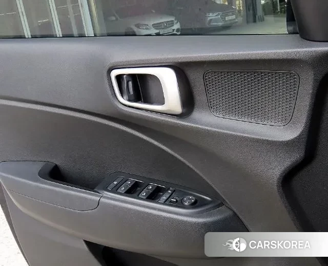 Hyundai Venue 2019 Черный из Кореи, фото 2