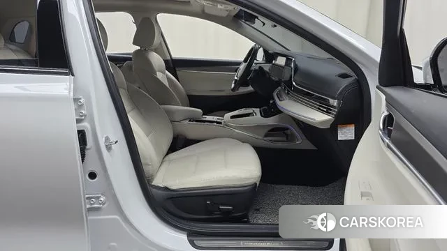 Hyundai The New Grandeur IG Hybrid 2021 Белый из Кореи, фото 2