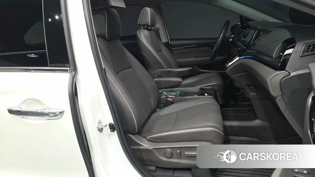 Honda Odyssey 2021 Белый из Кореи, фото 2