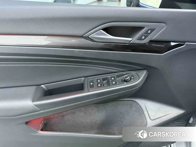Volkswagen Golf 2022 Темно-серый из Китая, фото 2