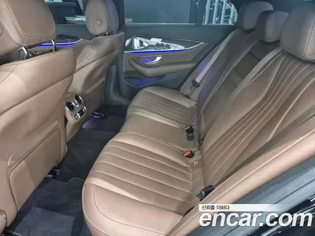 Mercedes-Benz E-Class W213 2022 Черный из Кореи, фото 2