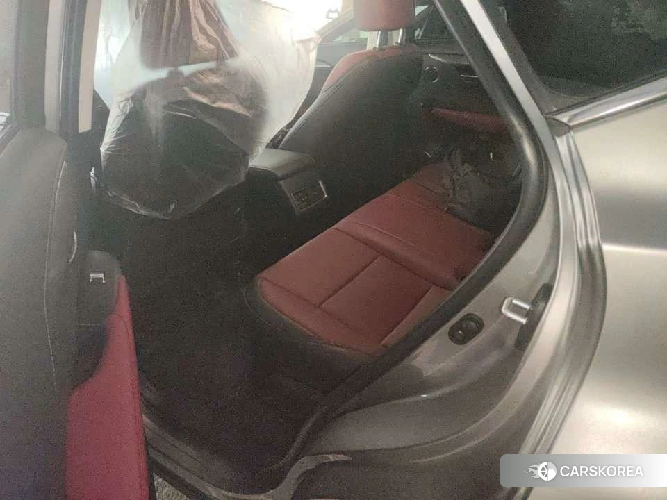 Lexus NX 2019 Серебристо-серый из Китая, фото 2