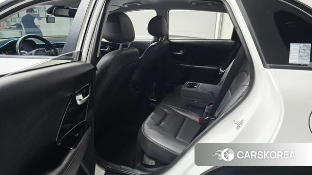 Kia Niro 2018 Белый из Кореи, фото 2