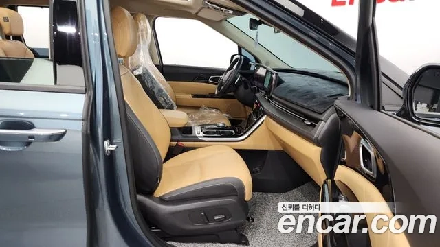 Kia Carnival 4th generation 2023 Небесно-голубой из Кореи, фото 2